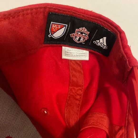 Toronto FC Adidas Hat MLS Soccer Red Men's Baseball Cap Snap back - Picture 5 of 5